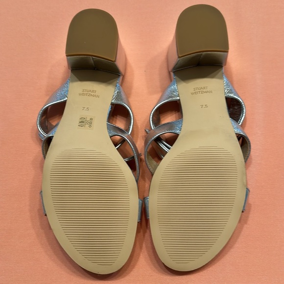 New Stuart Weitzman Leather Sandals. Size 7.5. Silver. - Picture 8 of 8